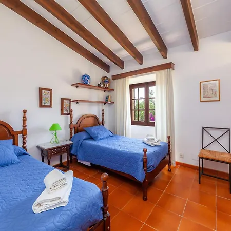 Curt Villa Pollensa