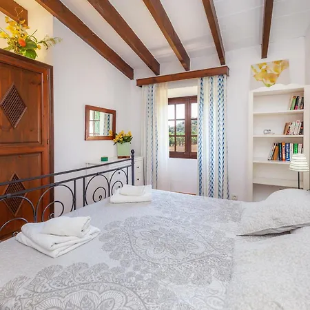 Curt Villa Pollença